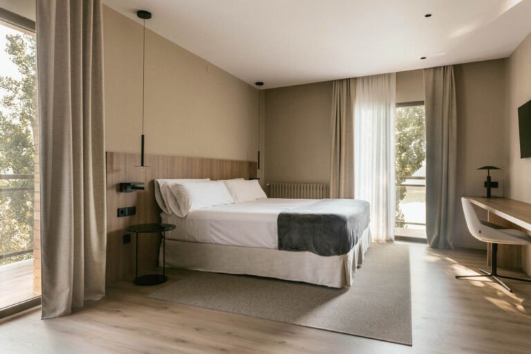 habitacion grande hotel terradets 768x512